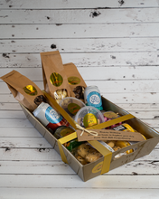 Load image into Gallery viewer, Red Hill Confectionery BEER / SPIRIT Hamper Gift Pack