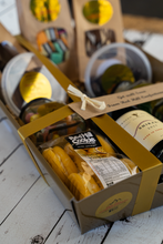 Load image into Gallery viewer, Red Hill Confectionery WINE Hamper Gift Pack