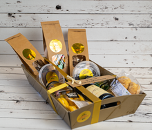 Load image into Gallery viewer, Red Hill Confectionery WINE Hamper Gift Pack